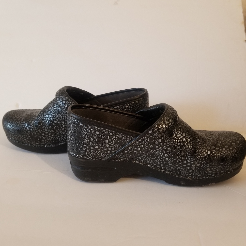 Dansko Clogs - Picture 4 of 6